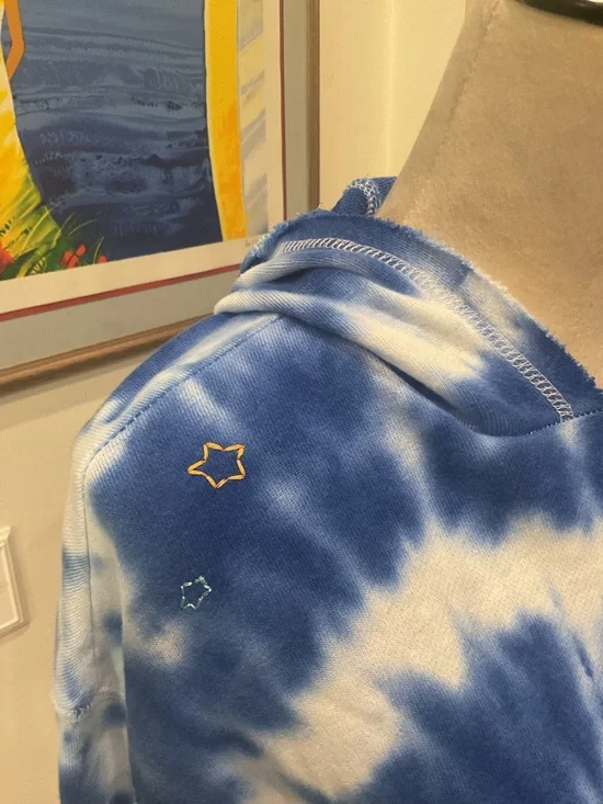 Chaser Blue & White Tie-Dye Cropped Hoodie - Picture 3 of 10
